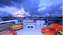 Yacht TRILOGY -  Sundeck Water sport toys